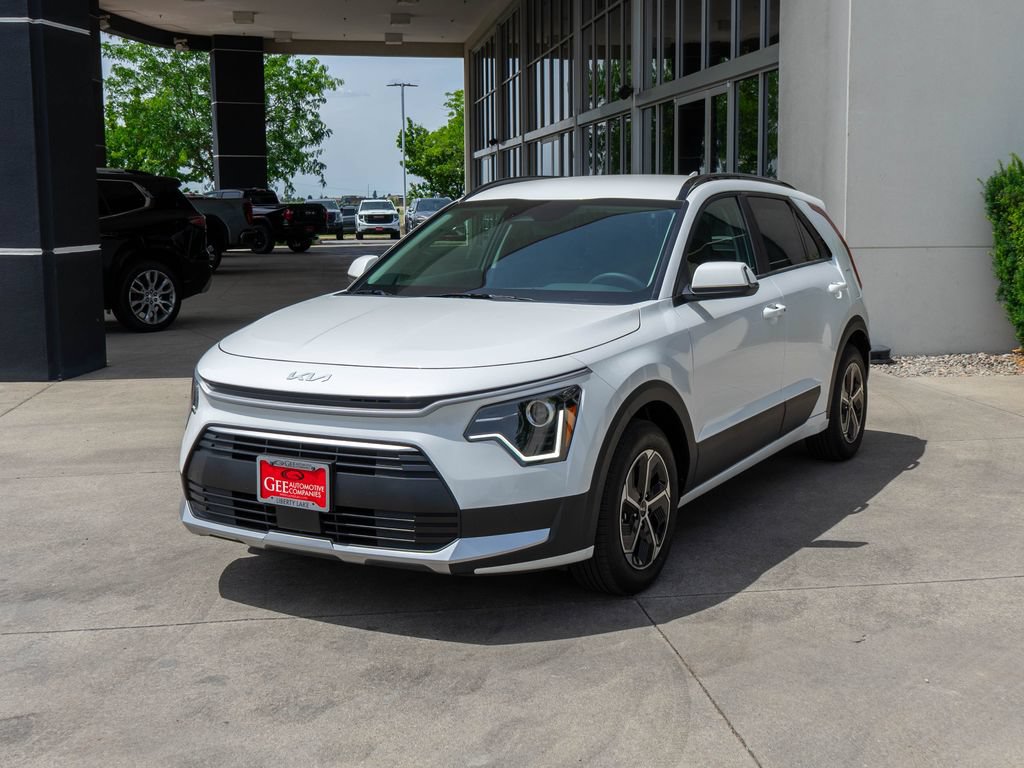 New 2026 Kia Niro EX FWD image 3