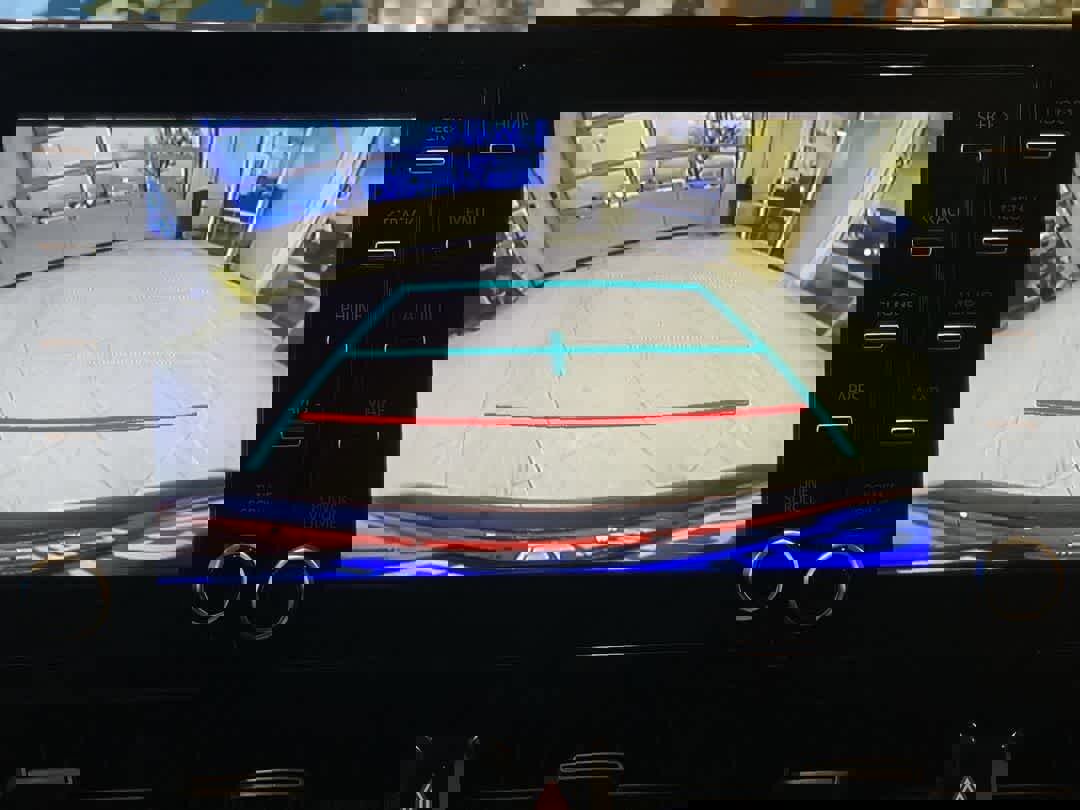 Used 2020 Toyota Corolla LE image 20