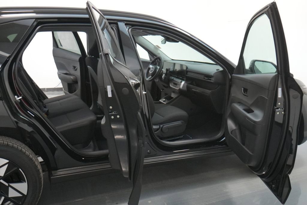 New 2025 Hyundai Kona SEL image 37
