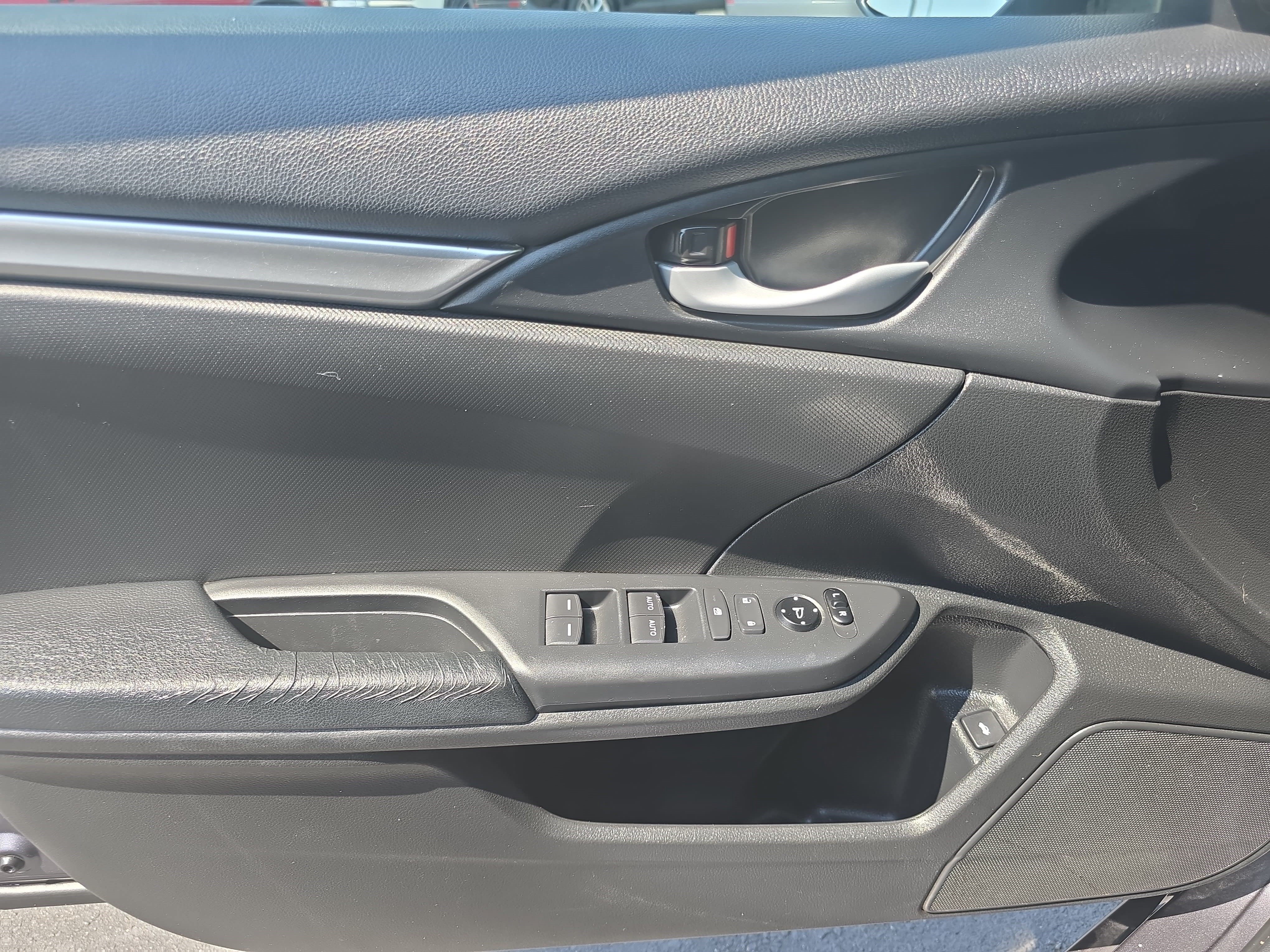 Used 2020 Honda Civic Sport image 24