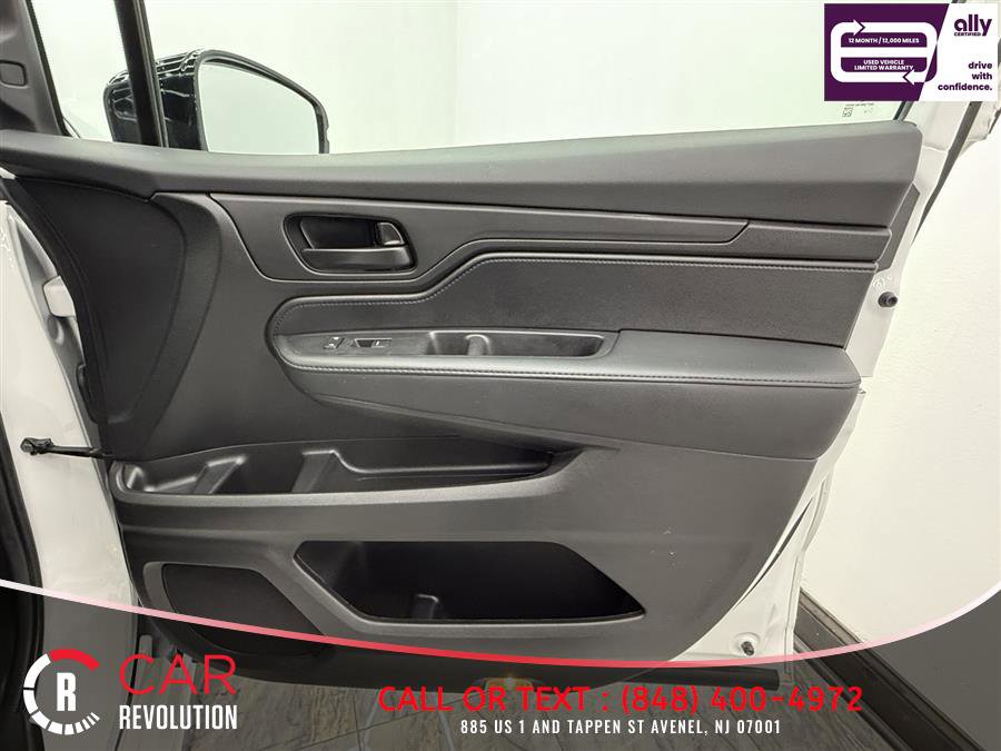 Used 2025 Honda Odyssey Sport-L image 42