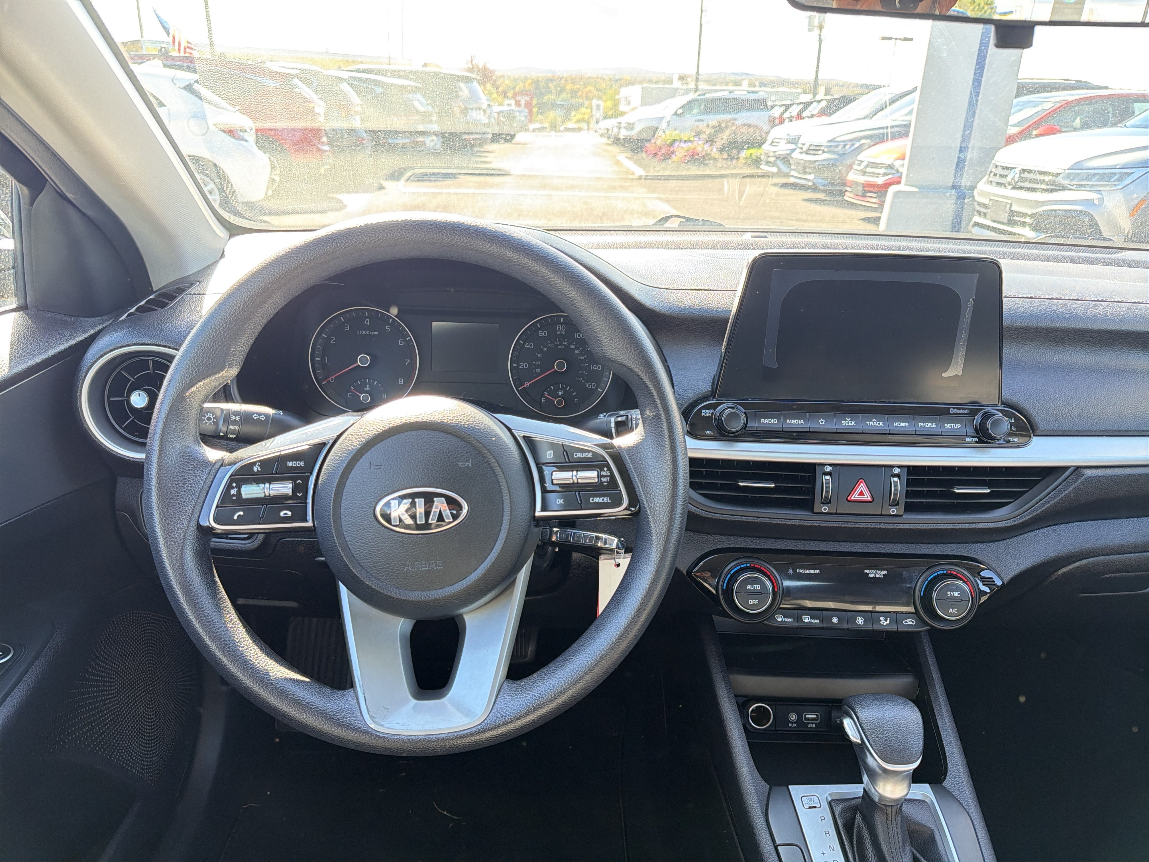 Used 2019 Kia Forte LXS FWD image 11