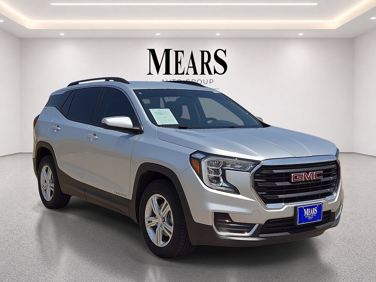 Used 2022 GMC Terrain SLE w/ Driver Convenience Package AWD/4WD image 7