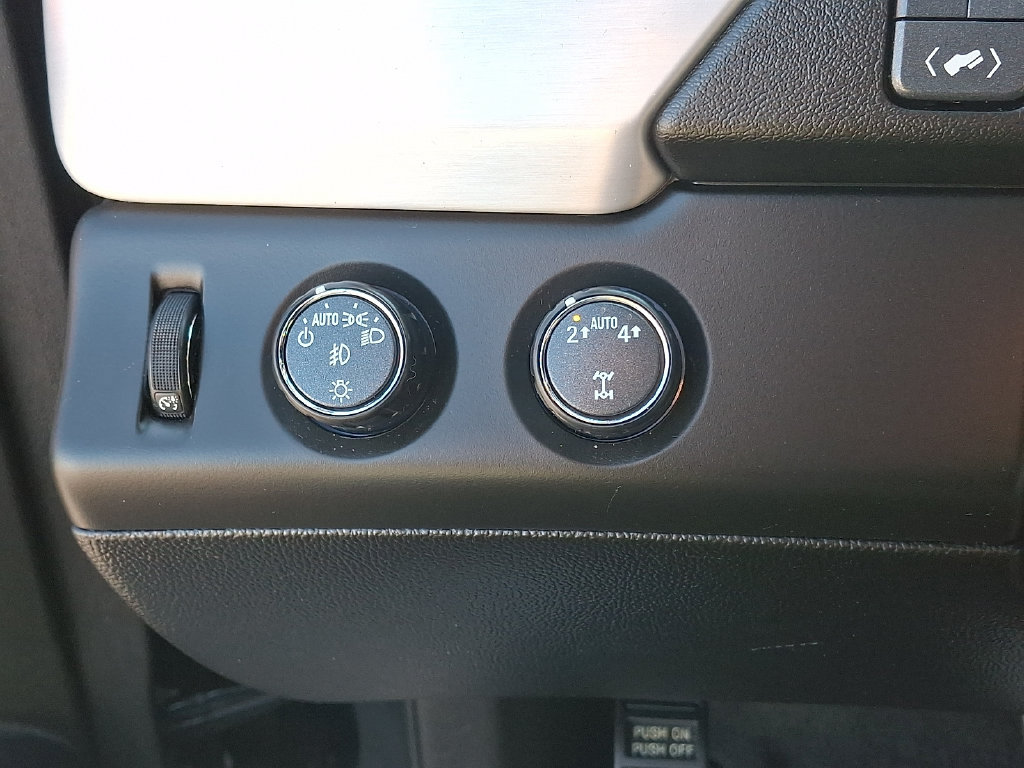 Used 2019 GMC Yukon SLT AWD/4WD image 29