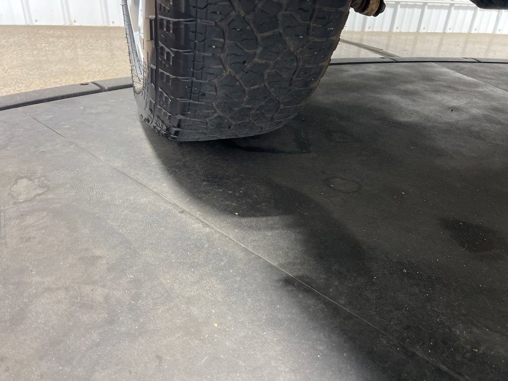 Certified 2024 Chevrolet Silverado 1500 LTZ AWD/4WD image 40