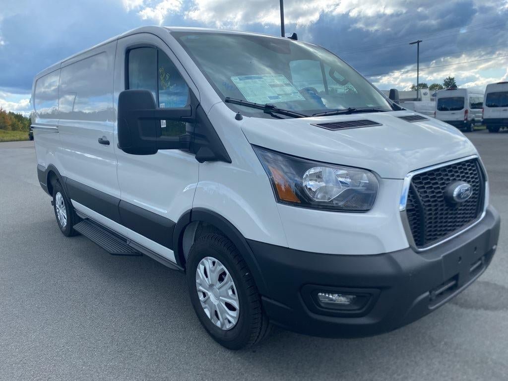 New 2025 Ford Transit 150 Low Roof w/ Exterior Upgrade Package