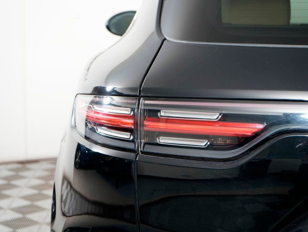 Certified 2023 Porsche Cayenne image 12