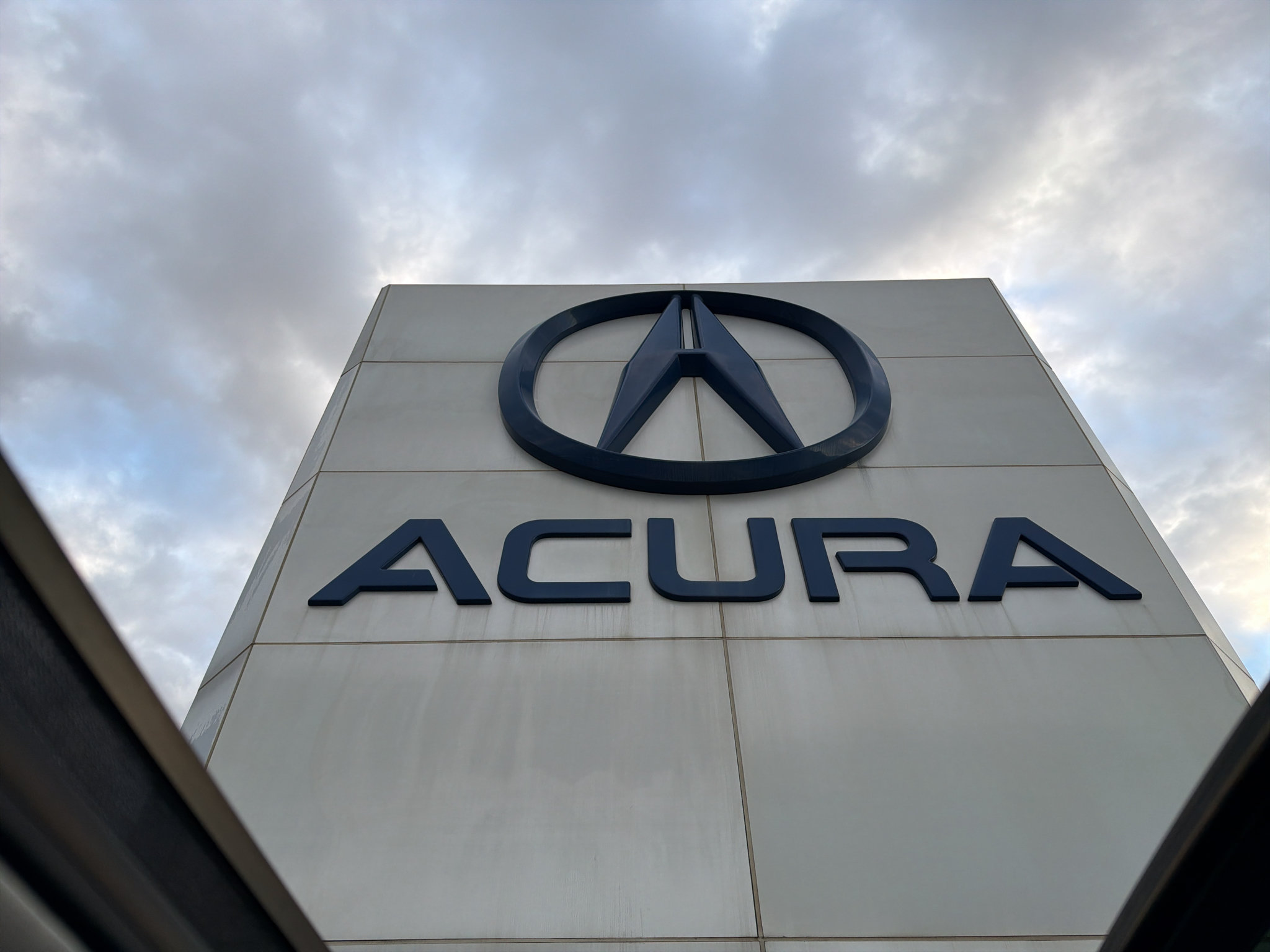 Certified 2024 Acura RDX w/ Technology Package AWD/4WD image 2