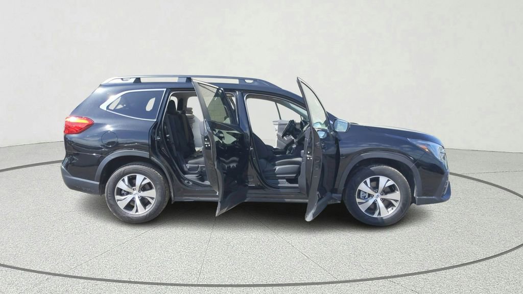 Used 2023 Subaru Ascent Premium image 14