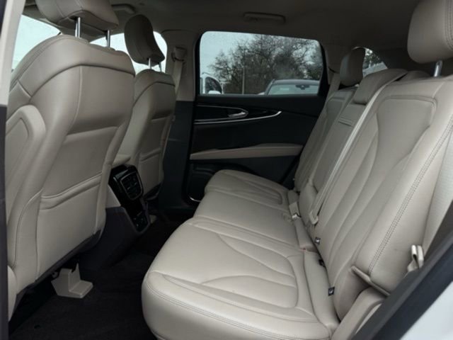 Used 2022 Lincoln Nautilus AWD image 18