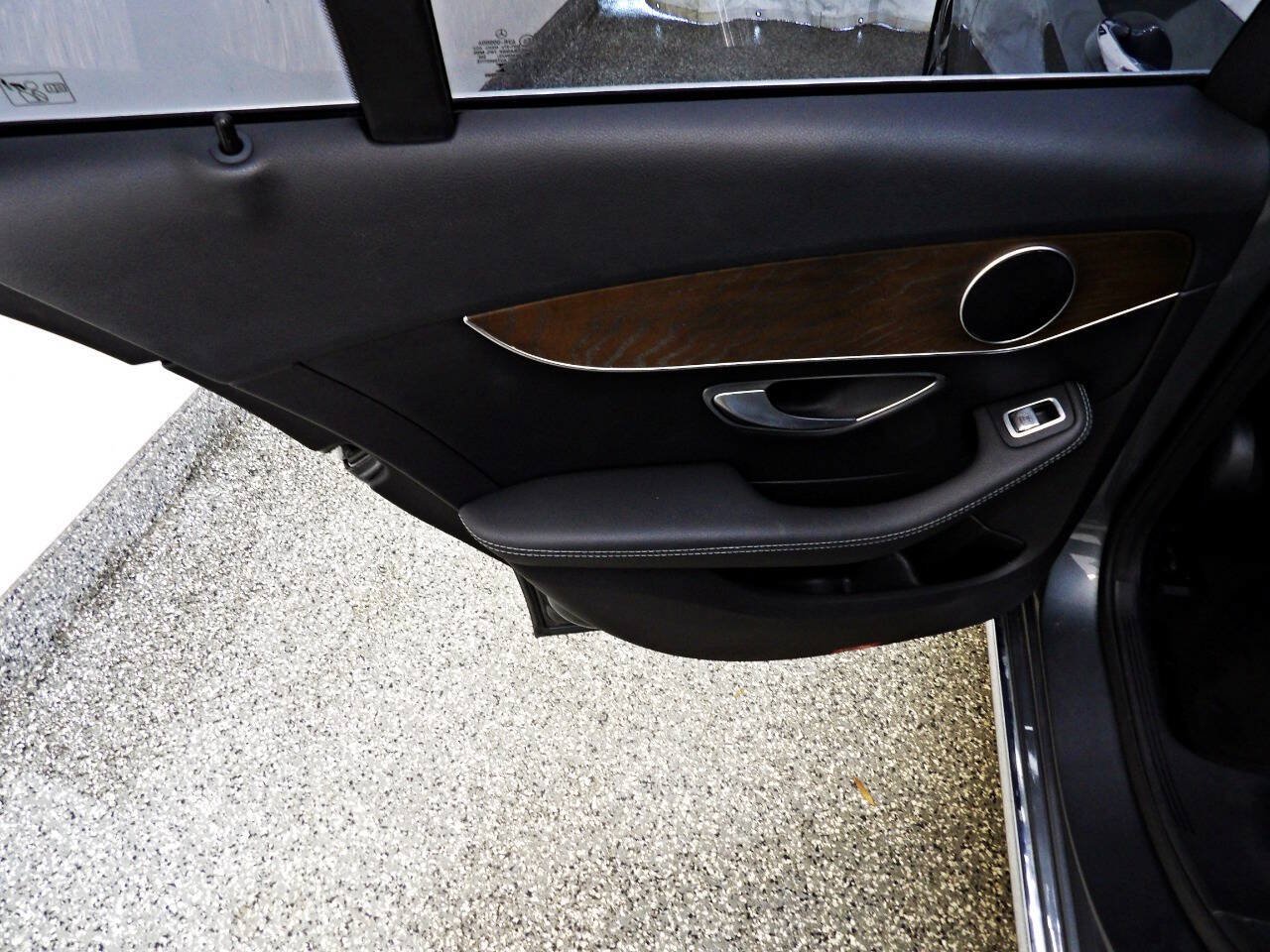 Used 2017 Mercedes-Benz C 300 Sedan image 9