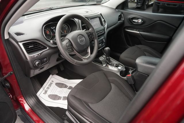 Used 2020 Jeep Cherokee Latitude FWD image 8