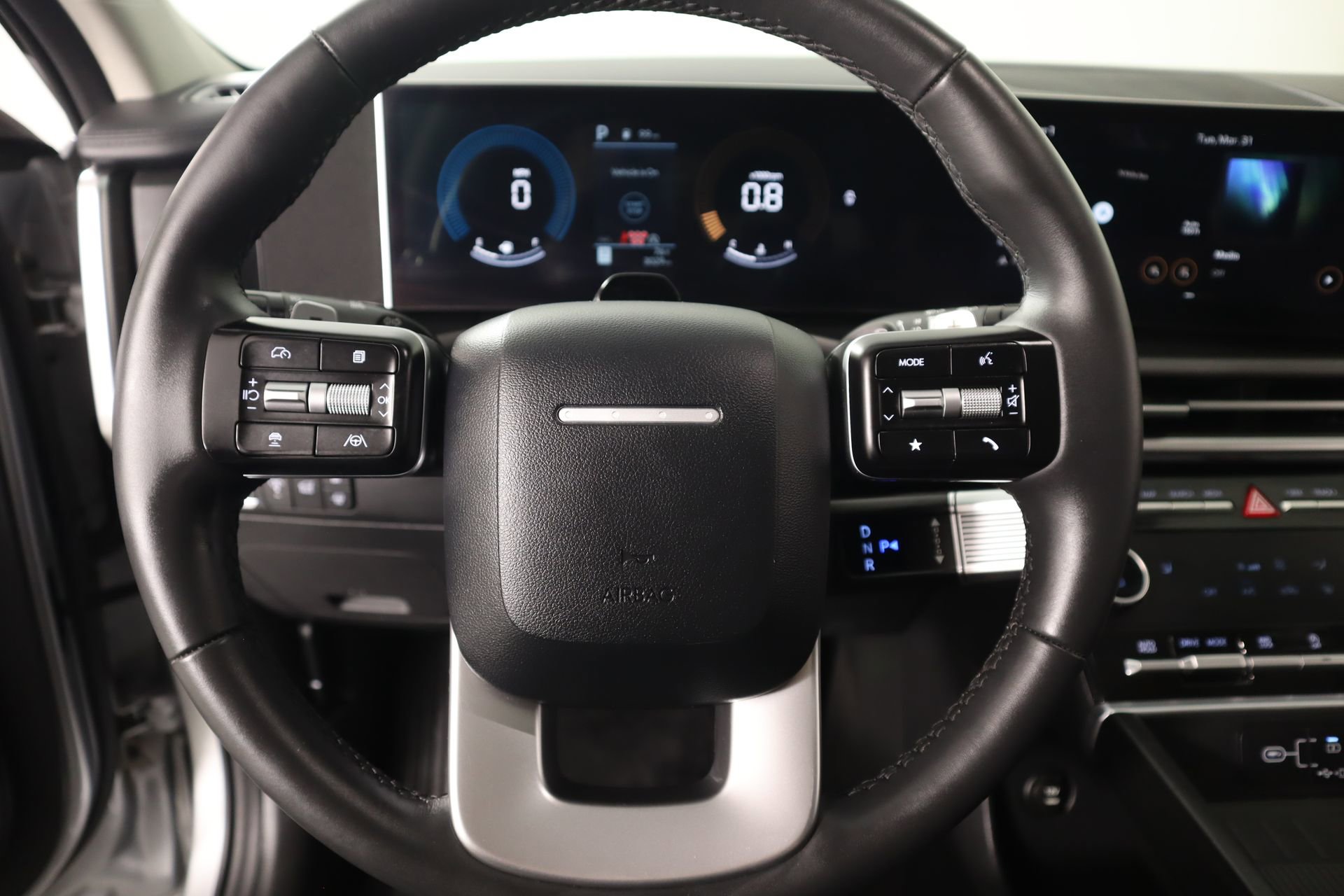 Used 2025 Hyundai Santa Fe XRT AWD/4WD image 3