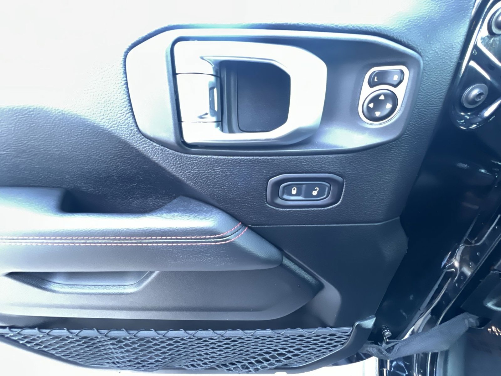 Used 2020 Jeep Wrangler Unlimited Rubicon image 15