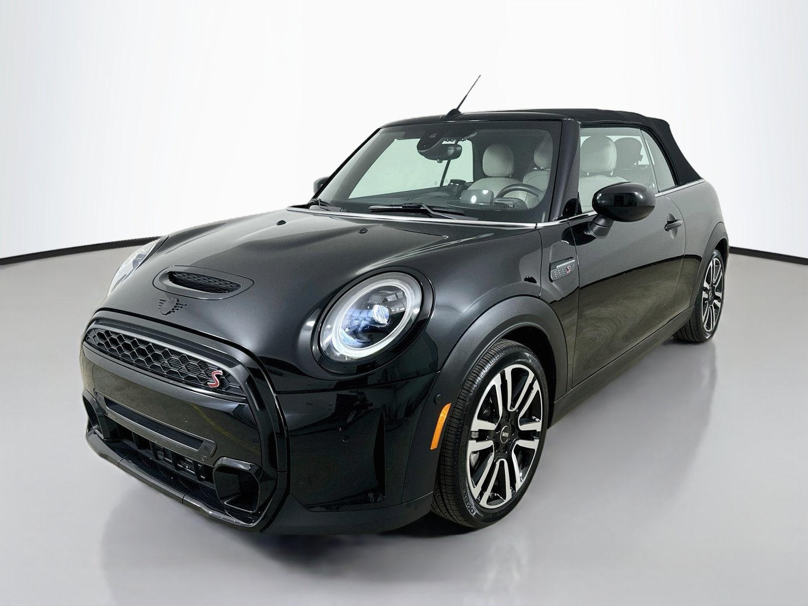 Certified 2024 MINI Cooper S FWD image 1