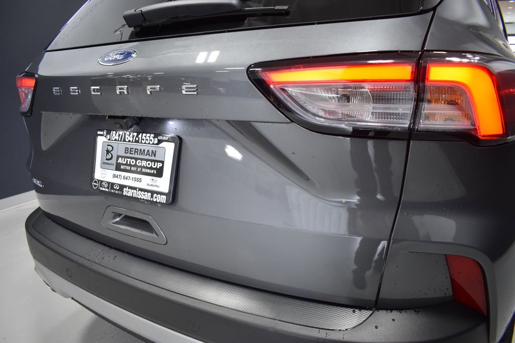 Used 2021 Ford Escape SEL w/ Technology Package image 12