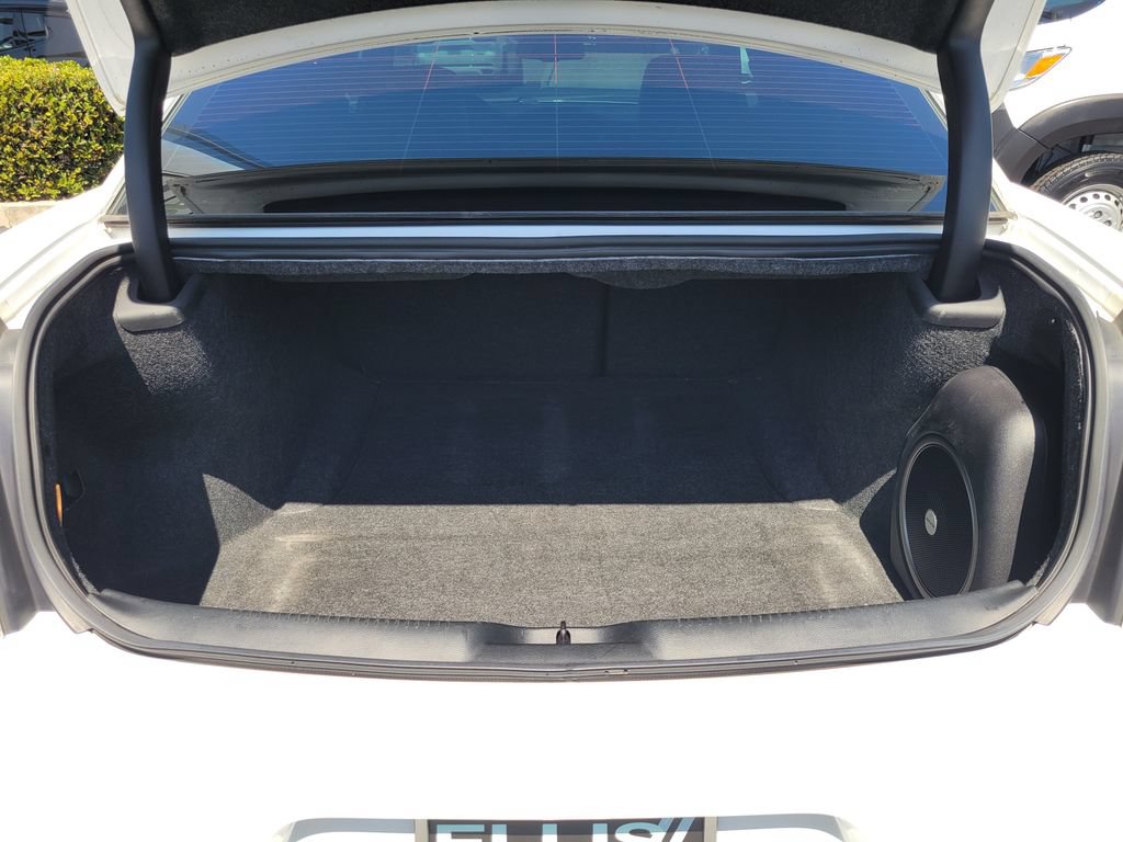 Used 2023 Chrysler 300 S w/ Comfort Group RWD image 21