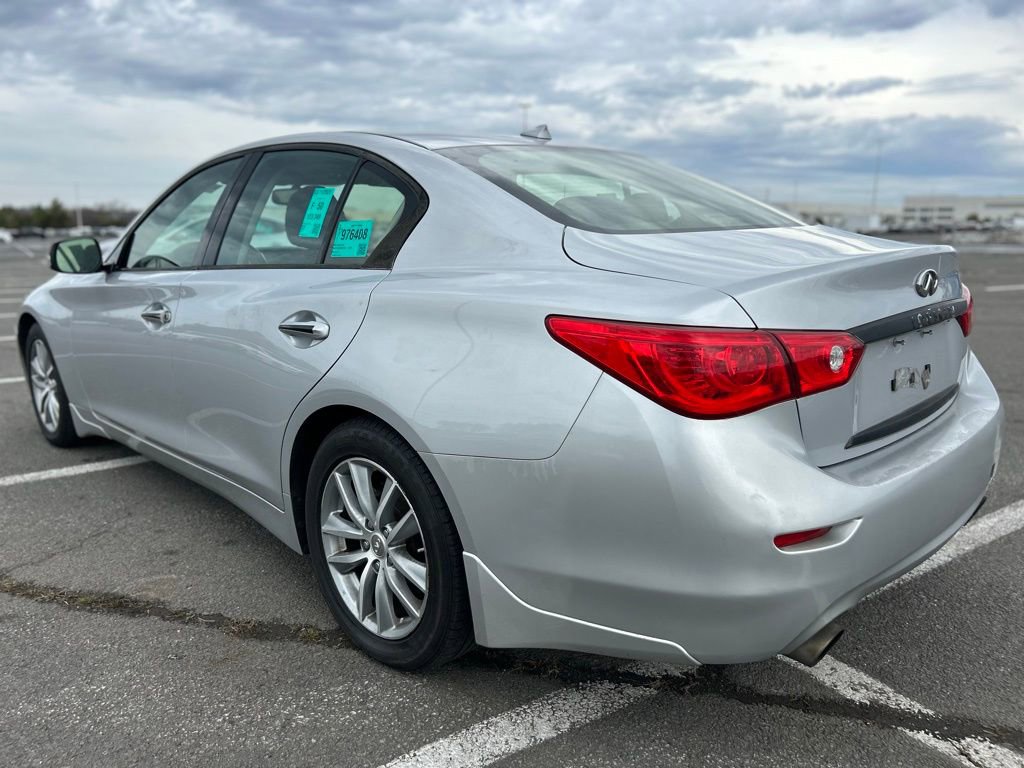 Used 2016 INFINITI Q50 Premium w/ 2.0T Premium Plus Package image 3