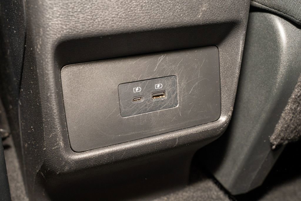 Used 2023 Nissan Rogue SV image 7