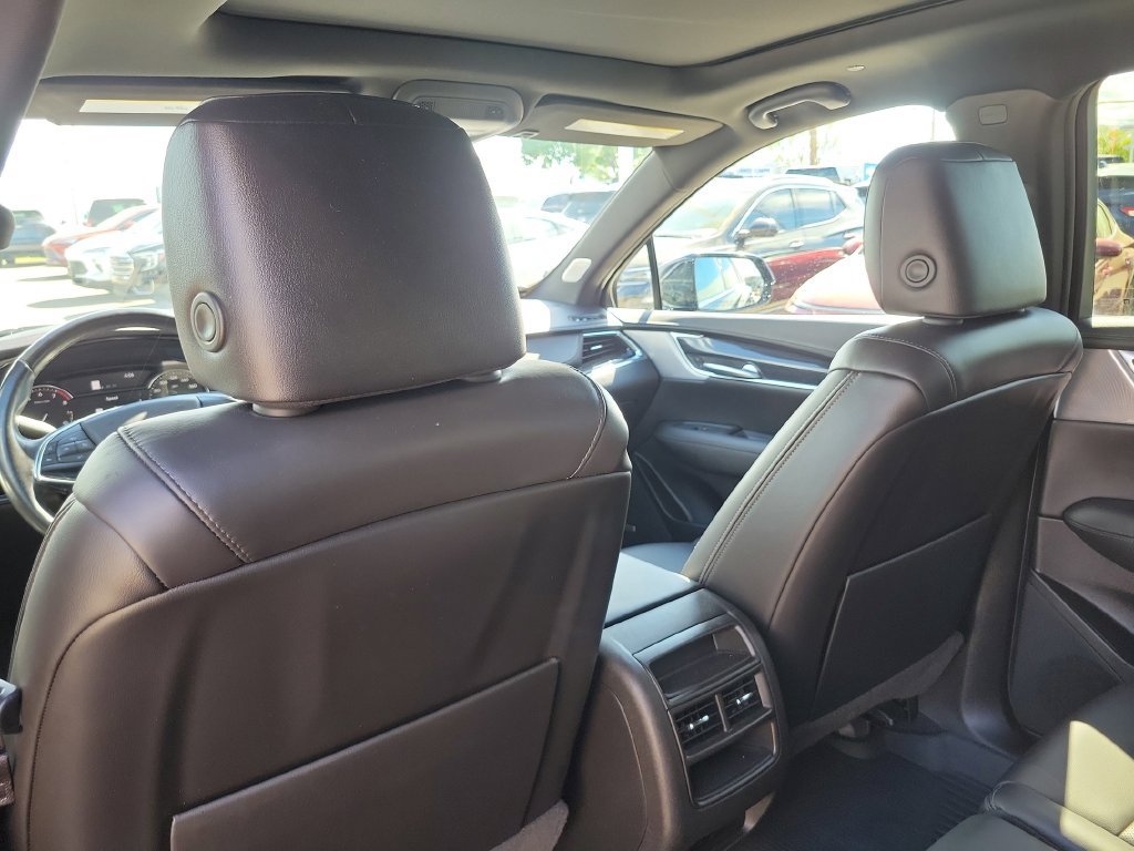 Used 2023 Cadillac XT5 Premium Luxury w/ LPO, Floor Liner Package AWD/4WD image 19