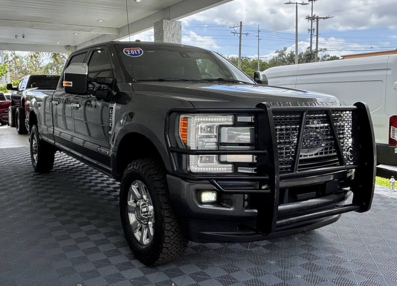 Used 2017 Ford F350 Platinum w/ Platinum Ultimate Package AWD/4WD image 11