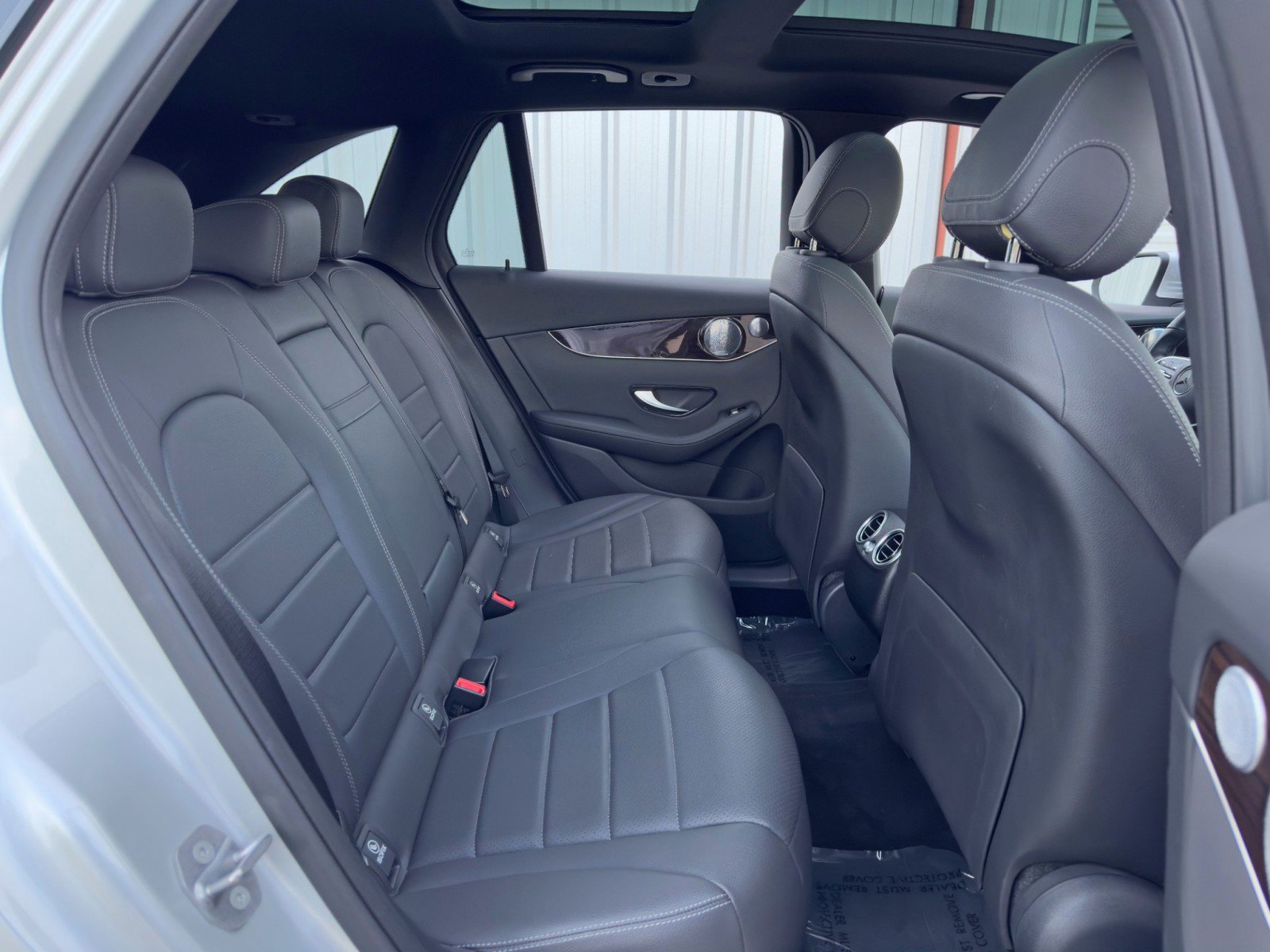 Used 2020 Mercedes-Benz GLC 350e 4MATIC image 41