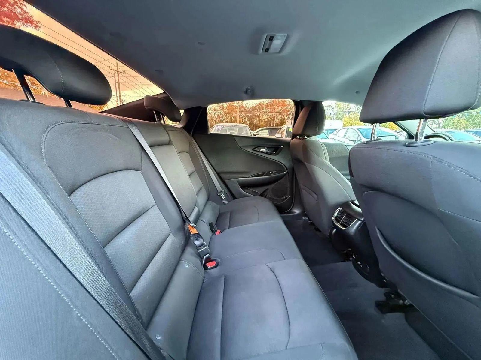 Used 2018 Chevrolet Malibu LT FWD image 43