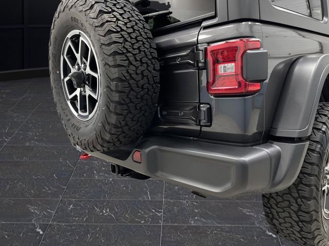 Used 2024 Jeep Wrangler Unlimited Rubicon image 32