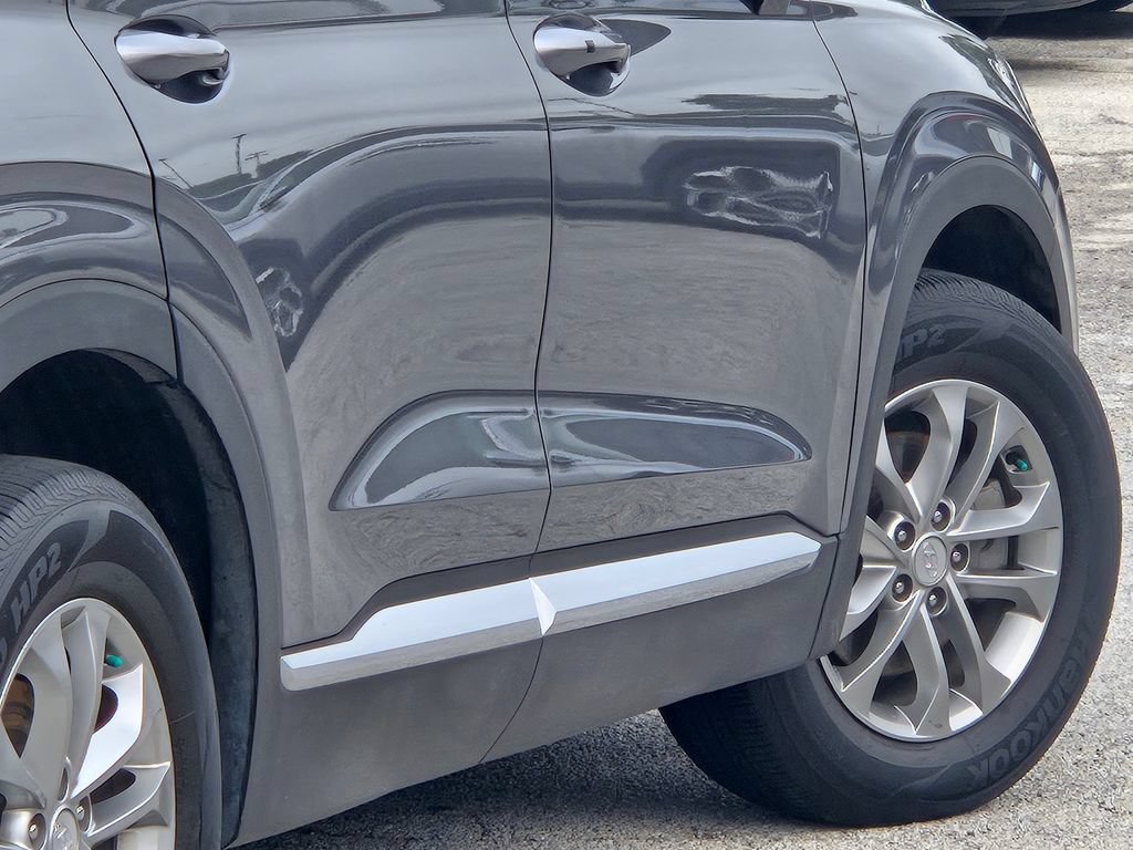 Used 2019 Hyundai Santa Fe SEL FWD image 19