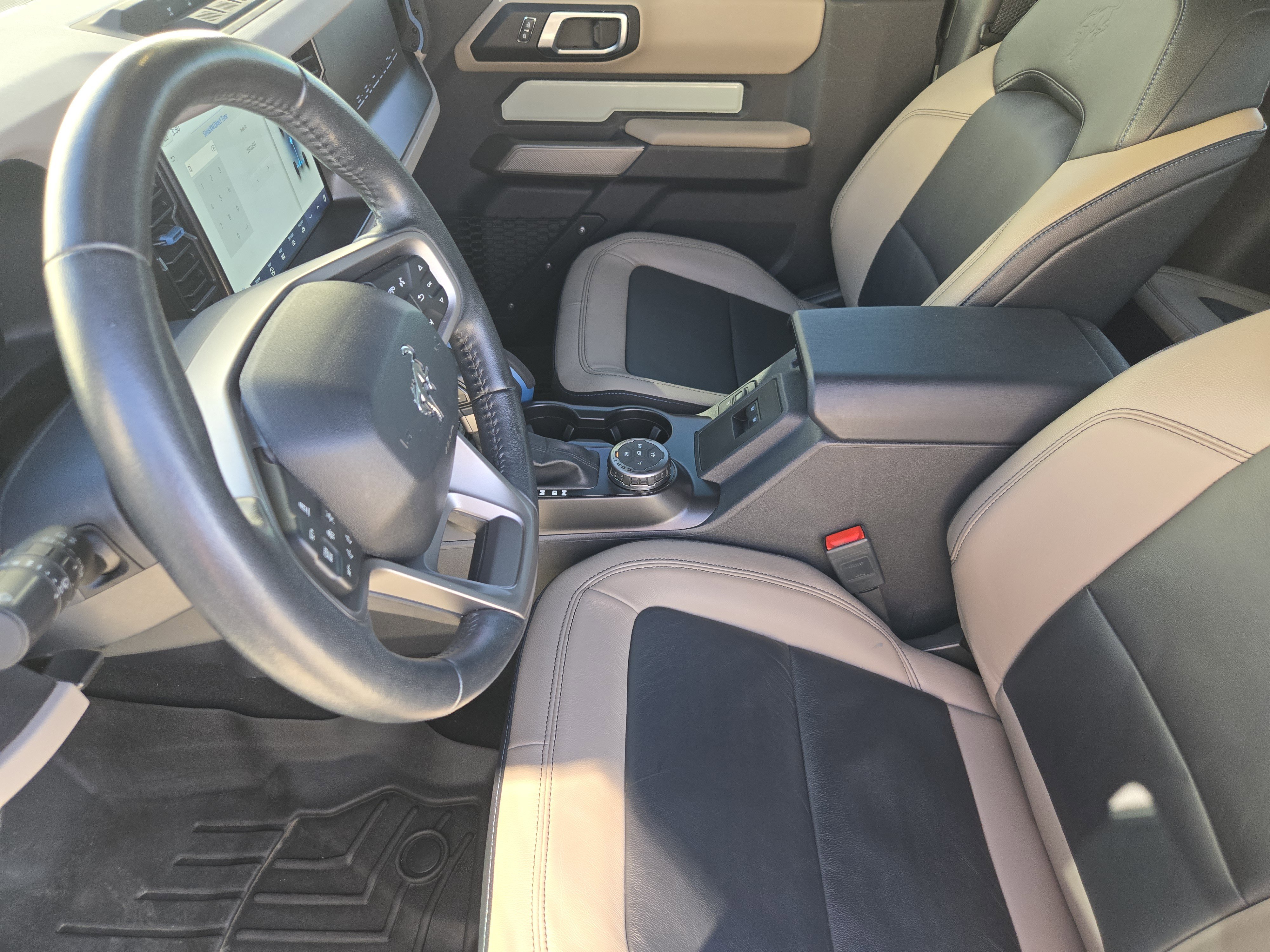 Used 2022 Ford Bronco Wildtrak image 16