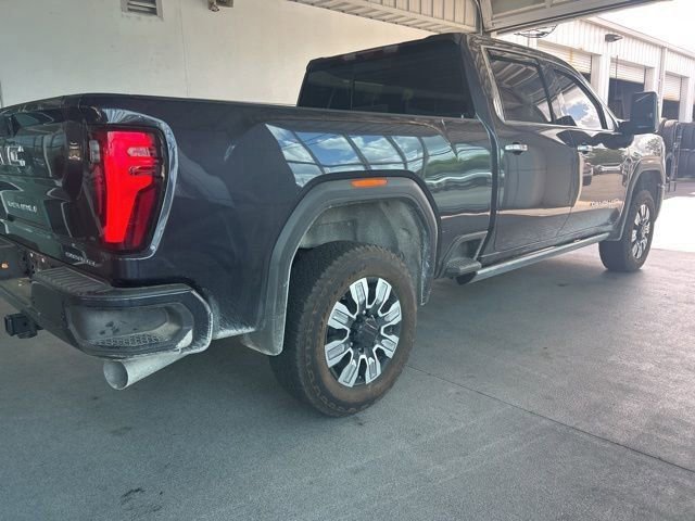 Used 2025 GMC Sierra 2500 Denali w/ Denali Reserve Package image 13
