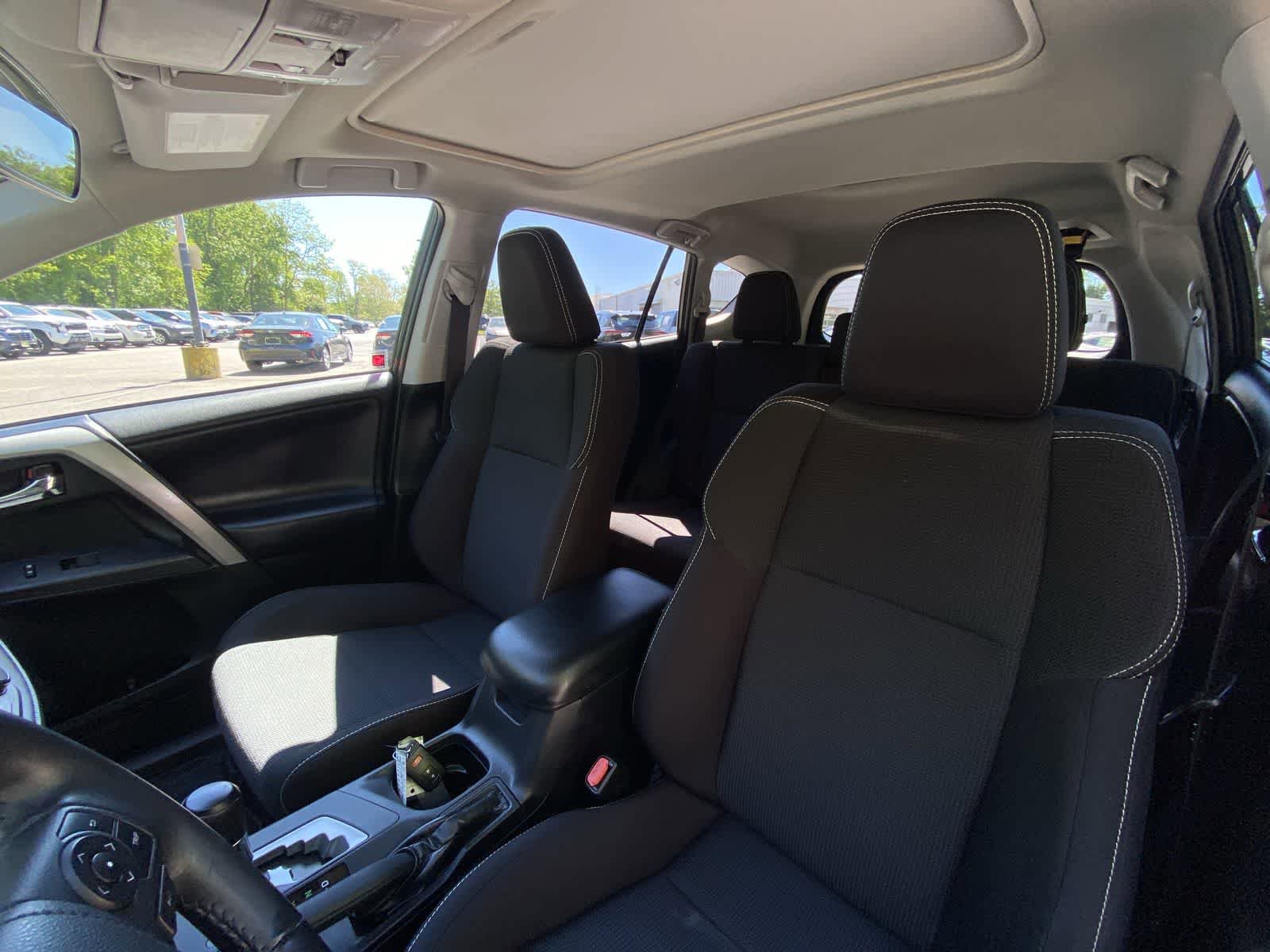 Used 2018 Toyota RAV4 XLE w/ Plus Extra Value Package AWD/4WD image 21