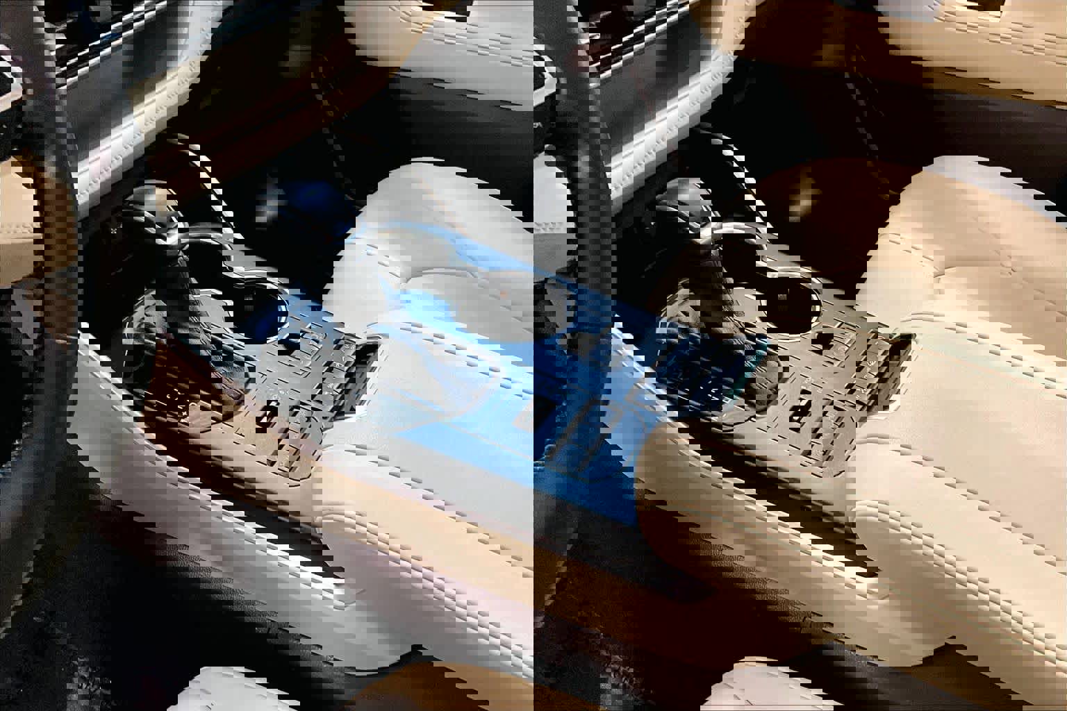 Used 2021 Toyota Highlander XLE image 16