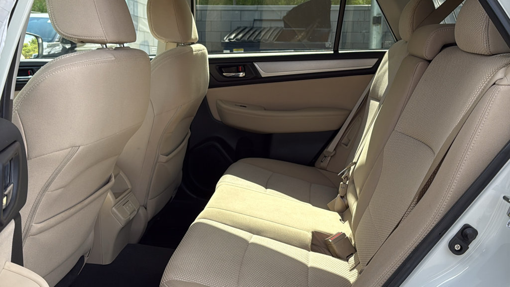 Used 2019 Subaru Outback 2.5i Premium AWD/4WD image 23