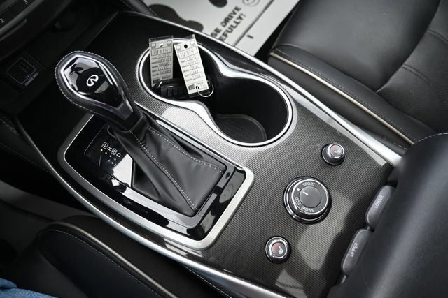 Used 2019 INFINITI QX60 Luxe w/ Essential Package image 31