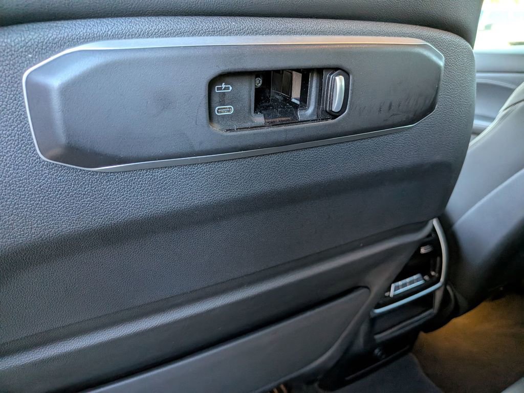 Used 2024 BMW X6 xDrive40i image 24