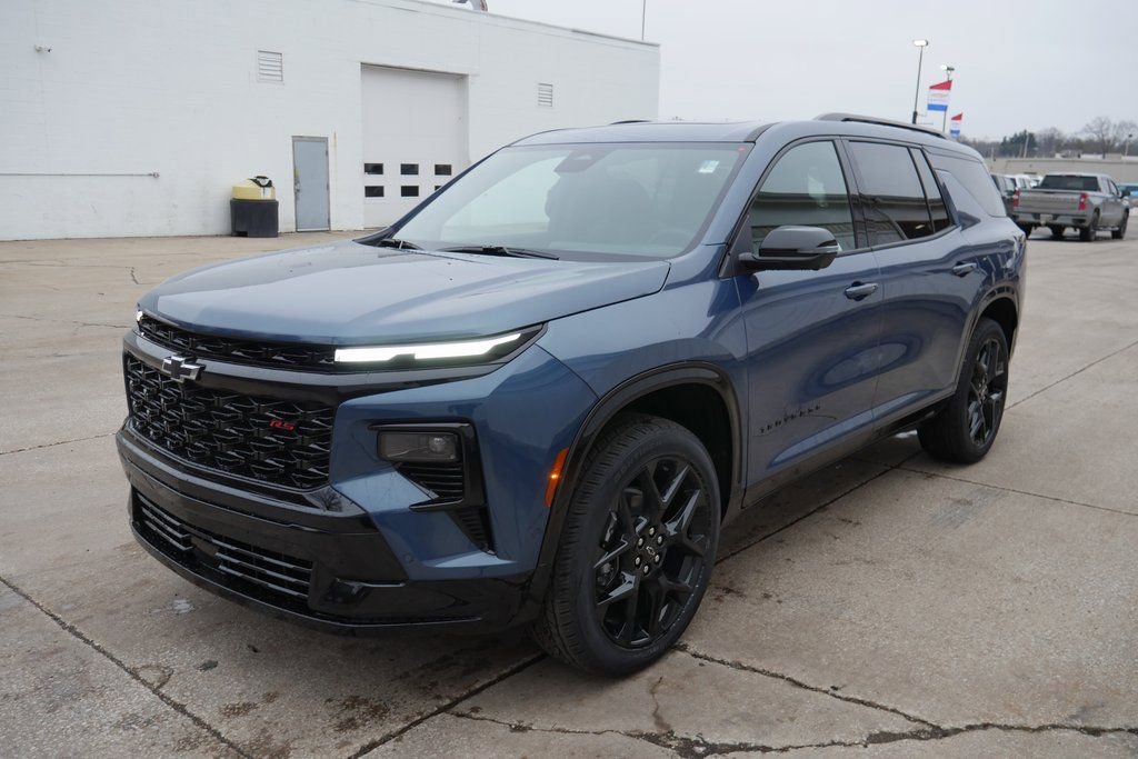 New 2026 Chevrolet Traverse RS image 4