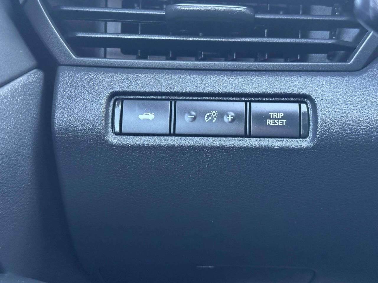 Used 2022 Nissan Altima 2.5 SR FWD image 29