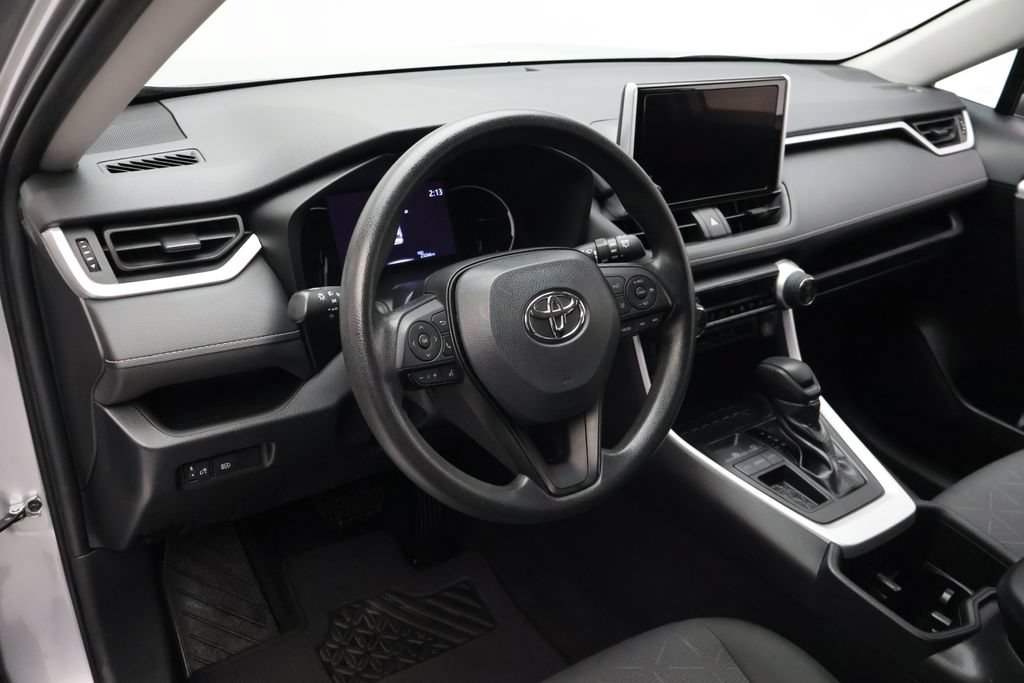 Certified 2023 Toyota RAV4 XLE FWD image 15