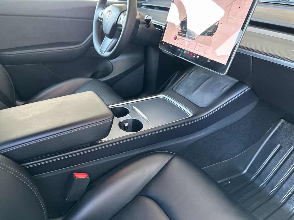 Used 2022 Tesla Model Y Performance AWD/4WD image 15