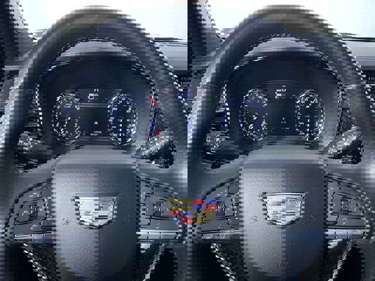 Certified 2023 Cadillac XT6 Premium Luxury image 3