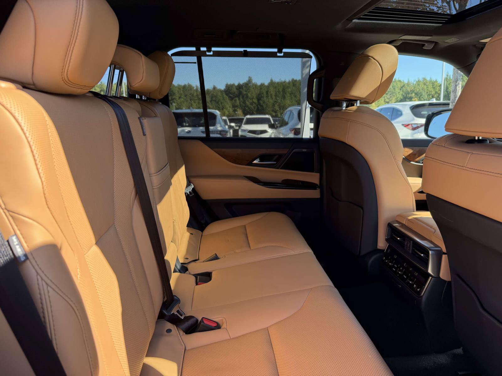 Used 2026 Lexus LX 700h Luxury w/ Accessory Package (Z1) AWD/4WD image 16