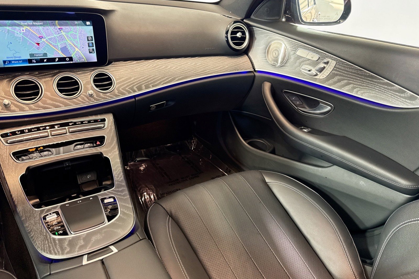 Used 2021 Mercedes-Benz E 350 Sedan w/ Premium Package image 22