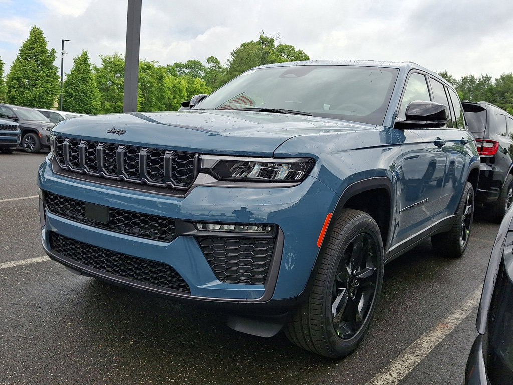 New 2026 Jeep Grand Cherokee Limited AWD/4WD image 1