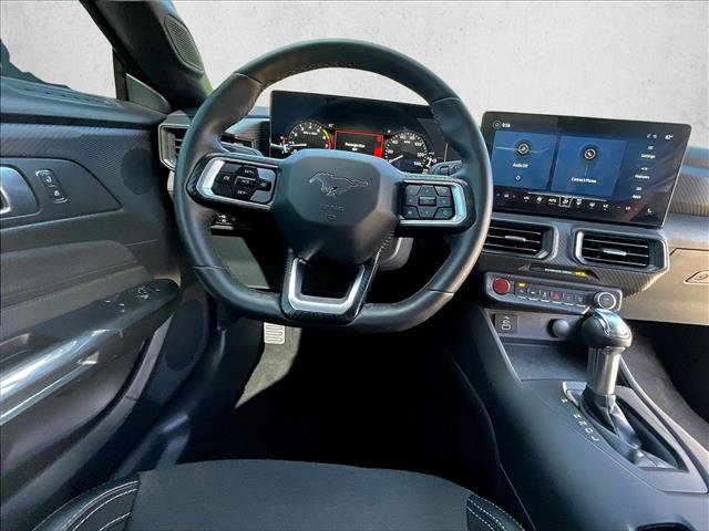 Used 2025 Ford Mustang Coupe RWD image 7