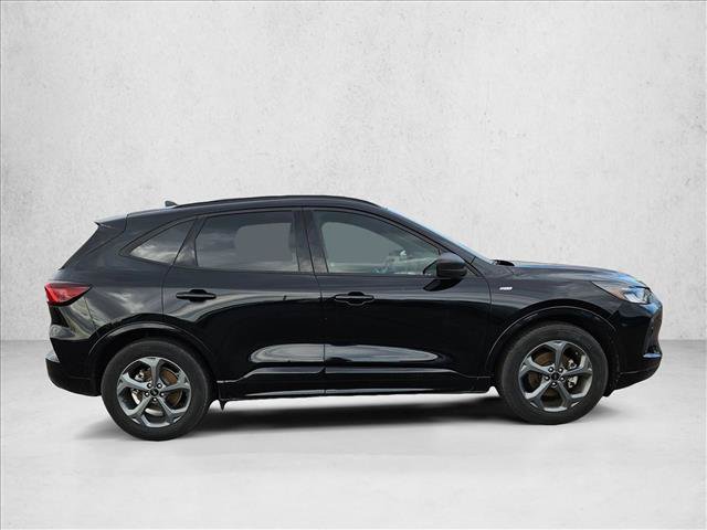 Used 2023 Ford Escape ST-Line w/ Tech Pack #1 FWD image 4