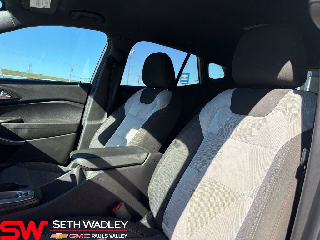 Used 2024 Chevrolet Trax RS FWD image 10