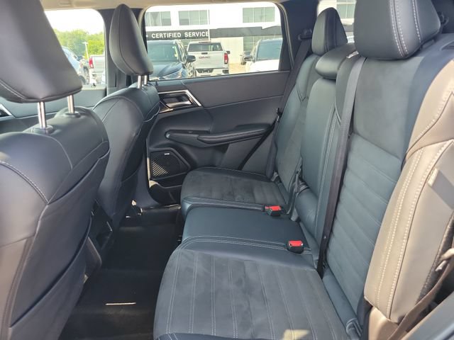 Used 2025 Mitsubishi Outlander SE AWD/4WD image 11