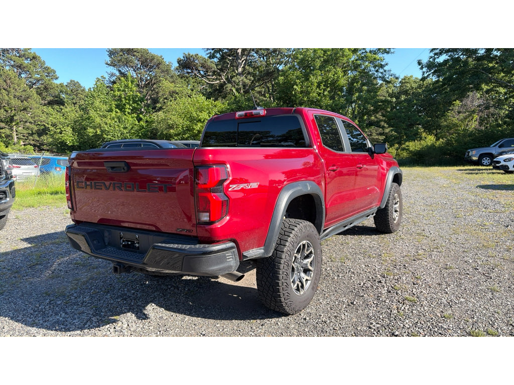 Used 2023 Chevrolet Colorado ZR2 AWD/4WD image 3