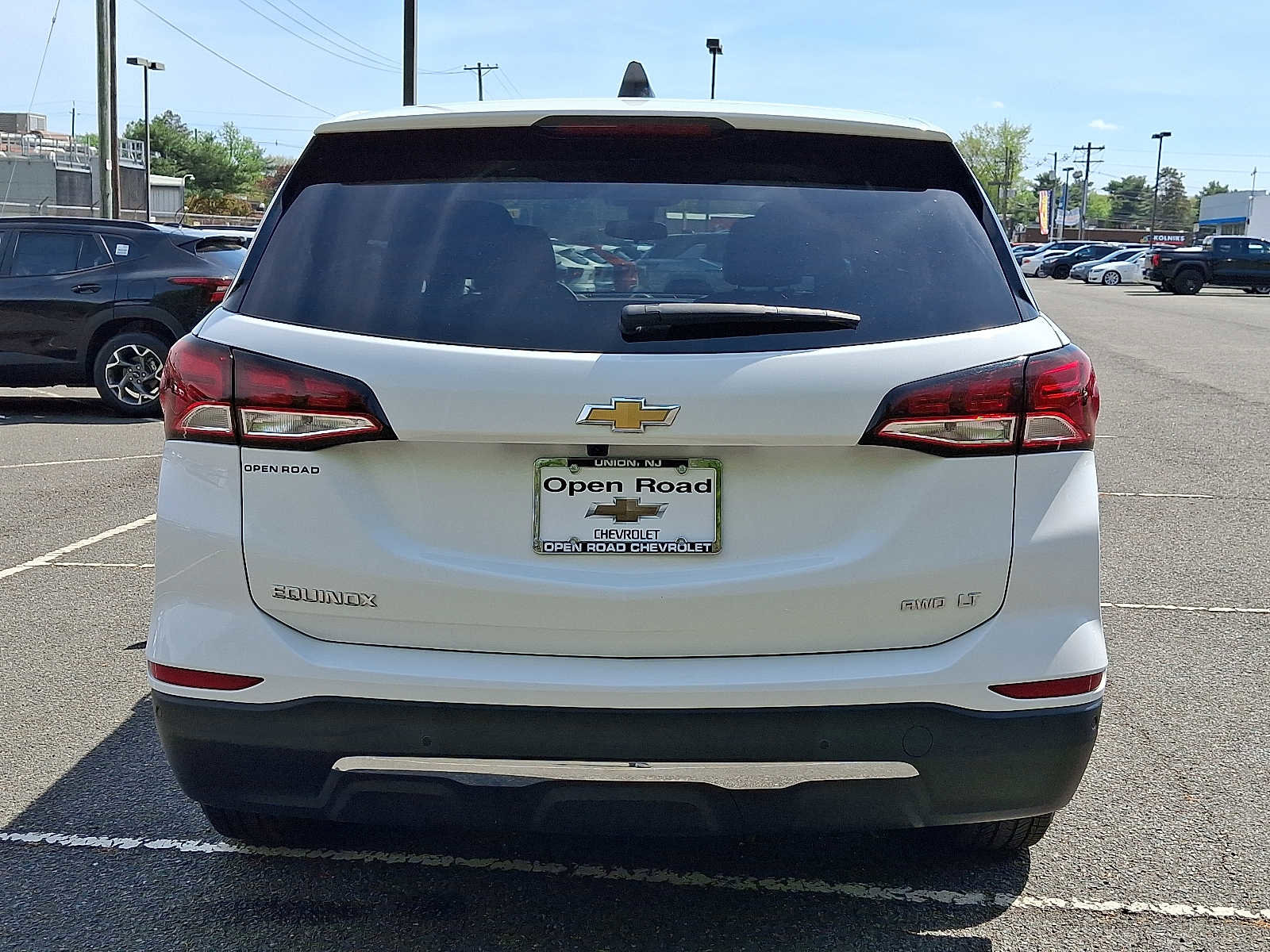 Used 2023 Chevrolet Equinox LT AWD/4WD image 6
